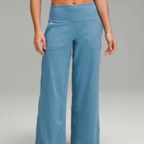 lululemon Align™ High-Rise Wide-Leg Pant 31" - Black - Picture 4 of 7